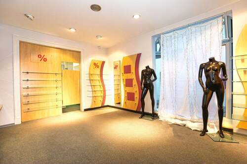 Geschäft 1 Laden 7 - 