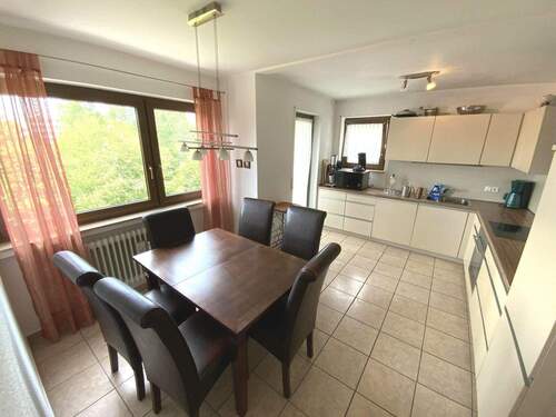 Esszimmer mit Küche - 