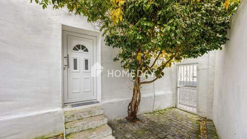 Hinterhof 1 - 8 Zimmer Einfamilienhaus zum Kaufen in Mönchengladbach