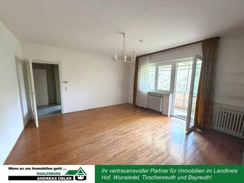 Zimmer - 7 Zimmer Mehrfamilienhaus, Wohnhaus zum Kaufen in Selb