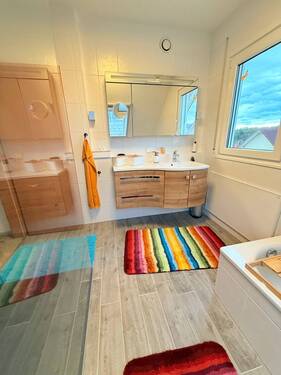Modernes Badezimmer DG - 