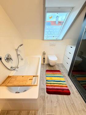 Modernes Badezimmer DG - 