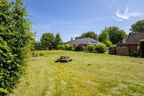 Garten - 5 Zimmer Einfamilienhaus zum Kaufen in Hamburg / Poppenbüttel