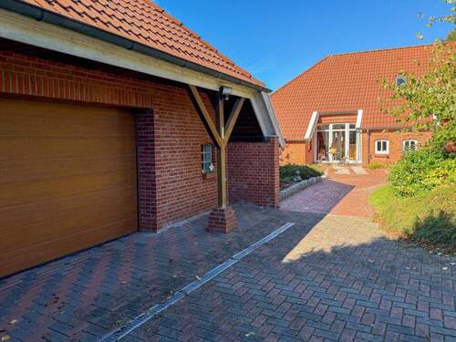 Außen 2 - 4 Zimmer Einfamilienhaus zum Kaufen in Südbrookmerland / Moordorf