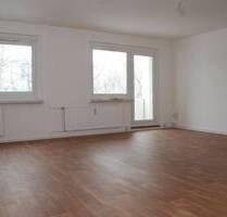 Hier lädt ein großer Wohn-Essbereich zum Verweilen ein - Chemnitz Hutholz