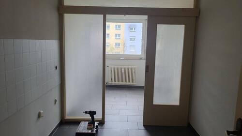 Küche mit Blick aufs Esszimmer - 
