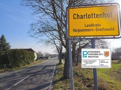 Ortseingang aus Rossin kommend.jpg - 