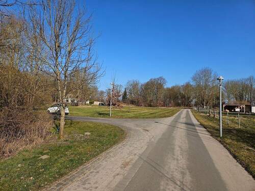 Straße im Ort.jpg - 