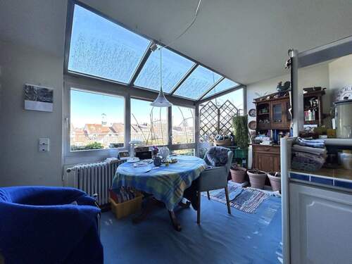 Geräumige Küche Dachgeschoss mit Zugang zur Dachterrasse - 