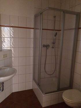 Bad mit Dusche .JPG - 