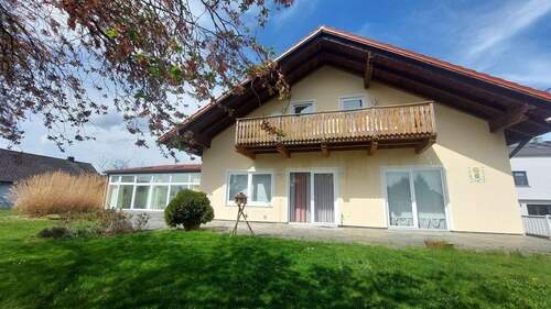 Gartenansicht.jpg - 1 Zimmer Mehrfamilienhaus, Wohnhaus in Irchenrieth