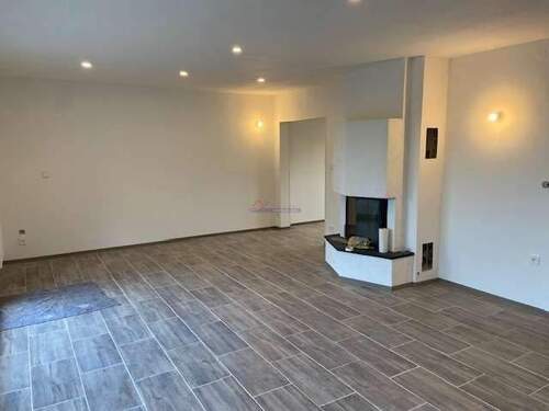 Wohnzimmer Kamin Blickrichtung Küche - 