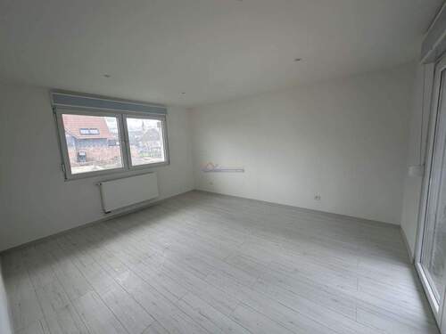 Schlafzimmer 1 mit Zugang Terrasse - 