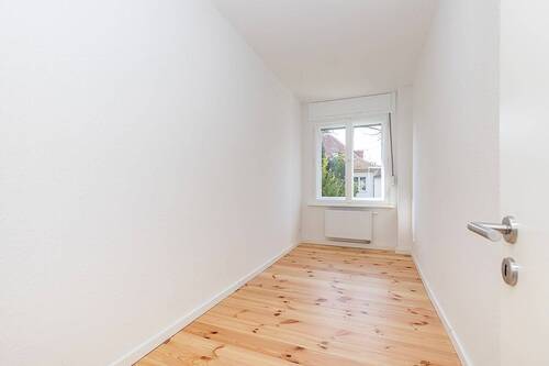 halbes Zimmer - 