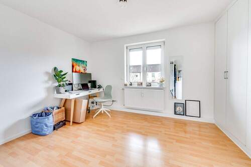 Schlafzimmer - 4 Zimmer Etagenwohnung zum Kaufen in München