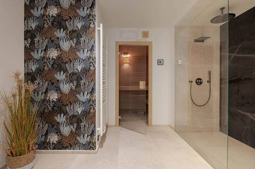 Lerchenweg 15_west_50.jpg - 