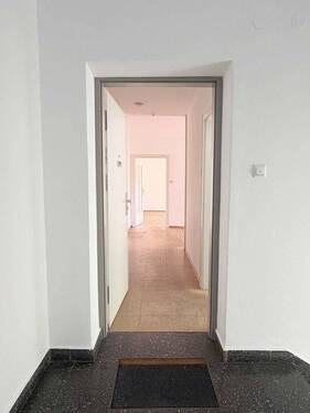 Wohnung Eingangsbereich - 2 Zimmer Etagenwohnung zum Kaufen in München