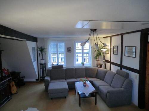 004020156800_302_189_04092024203800651 - 