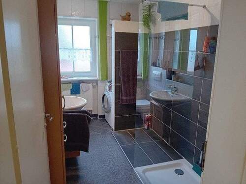 Badezimmer - 3 Zimmer Etagenwohnung in Rottenburg