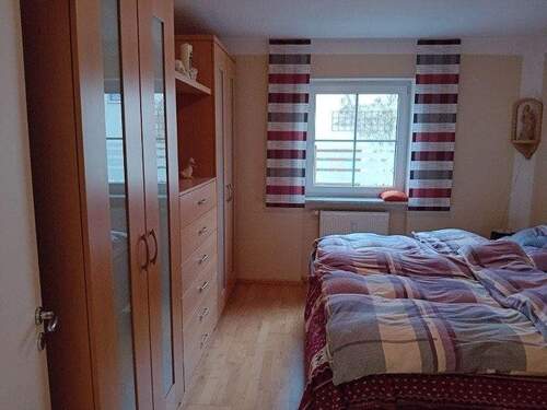 Schlafzimmer - Etagenwohnung mit 78,30 m&sup2; in Rottenburg zum Kaufen