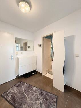 Flur - 2 Zimmer Etagenwohnung zum Kaufen in München