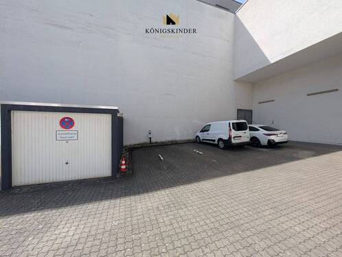 Garage & Stellplätze - 