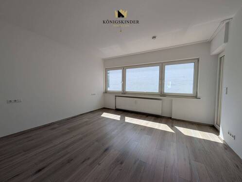 1. Schlafzimmer 2OG - 1 Zimmer Mehrfamilienhaus, Wohnhaus in Sindelfingen