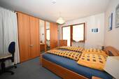 Schlafzimmer in guter Größe - 