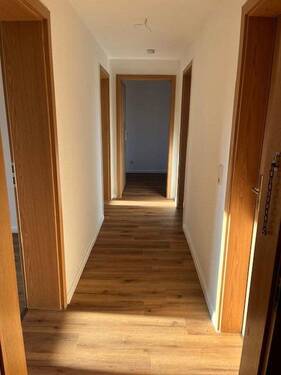 Wohnungsflur - 3 Zimmer Etagenwohnung in Neubrandenburg