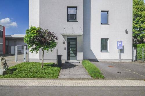 Eingang - Büro in Würselen
