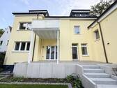 Außenansicht - Große Terrassenwohnung im Herzen von Rissen