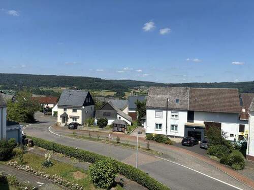 Blick aus dem Fenster - Einfamilienhaus mit 140,00 m² in Berzhahn zum Kaufen