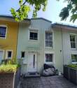 Haus vorne - 4 Zimmer Reihenmittelhaus zur Miete in Unterschleißheim