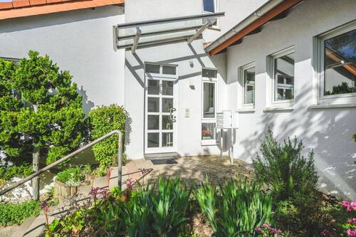 Hauseingang - Einfamilienhaus mit 310,00 m&sup2; in Aachen zum Kaufen