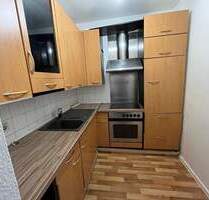 Das Leben ist schön.. .Zwickau-Innenstadt...helle, moderne 2 Zimmer-Wohnung mit Einbauküche . sofort einzugsfertig