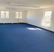 Lichtdurchfluteter Büroraum in Karlshorst - 247 nutzbar, inkl. Küche - Berlin