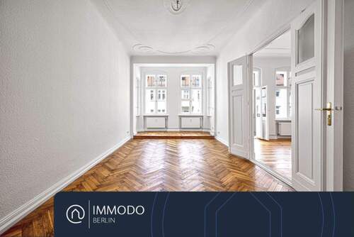 Wohnzimmer - ?? Altbau Traum an der Spree - helle 3 Zimmer Wohnung mit Süd Balkon und ca. 3.1m hohen Decken