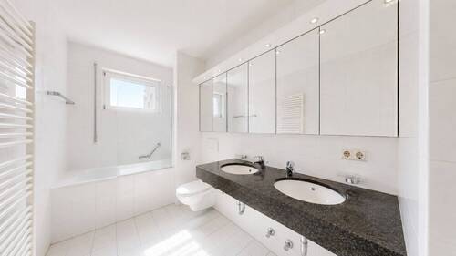 Badezimmer Ansicht I - 