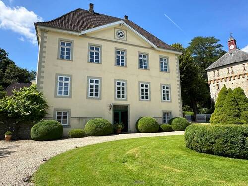Ansicht - Große Altbauwohnung auf Gutshof