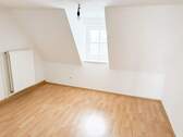 Zimmer - 3 Zimmer Etagenwohnung zur Miete in Kaufungen