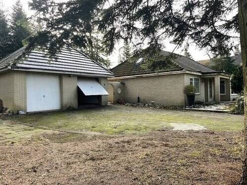 Behnkeweg Ansicht.jpg - Sanierungsobjekt am Waldrand in Quickborn