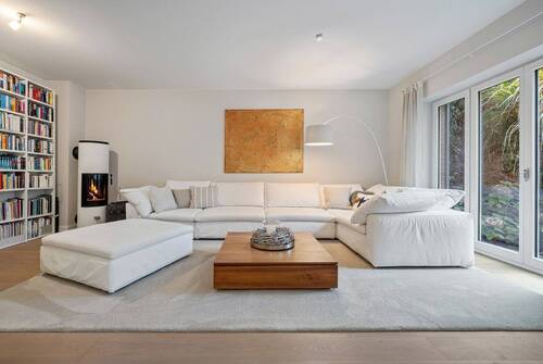 Wohnen - 4 Zimmer Etagenwohnung zum Kaufen in Hamburg / Volksdorf