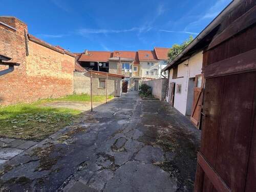 004020156800_302_353_08082025231633225 - 