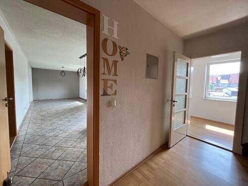 004020156800_302_341_20072025170939741 - 