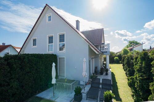Außenansicht Garten - Mehrfamilienhaus, Wohnhaus mit 241,00 m&sup2; in Veitsbronn zum Kaufen