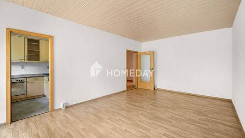 Wohnzimmer 2 - 3 Zimmer Etagenwohnung in Dresden
