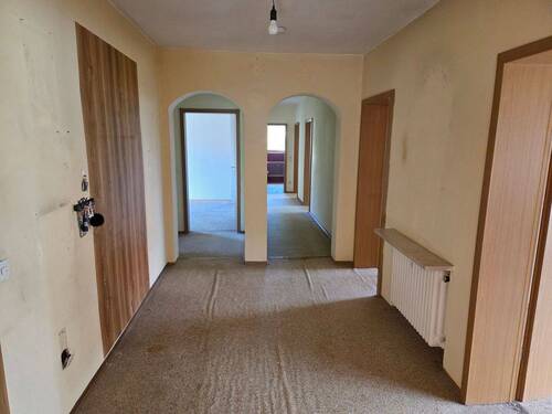 Diele - 6 Zimmer Mehrfamilienhaus, Wohnhaus in Reichertshofen