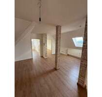 Großzügige 3-Zimmer-Wohnung - 540,00 EUR Kaltmiete, ca.  83,50 m² Wohnfläche in Waltershausen (PLZ: 99880)