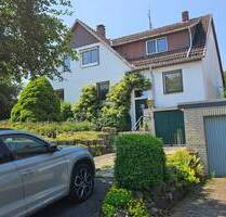 Mehrfamilienhaus mit Einliegerwohnung und schönem Garten - Hahausen