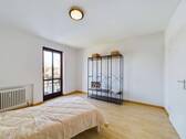 Schlafzimmer - 3 Zimmer Etagenwohnung zum Kaufen in Kirchheim